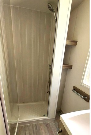 Wood, Bathroom, Door, Floor, Building, Flooring, House, Hardwood