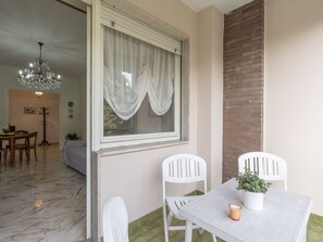 Table, Furniture, Property, Chair, Interior Design, Wood, Lighting, Building, Flooring, Floor