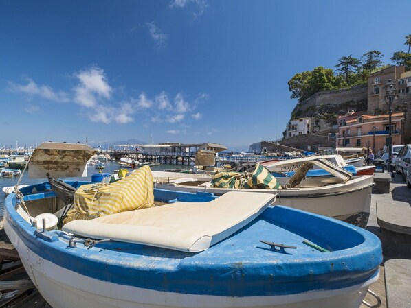 Sky, Boat, Water, Property, Watercraft, Blue, Cloud, Vehicle, Boats And Boating--Equipment And Supplies, Azure