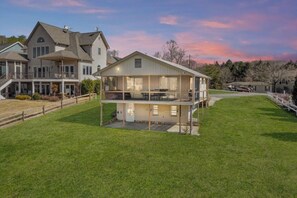 Surfiside's lakeside showing covered deck