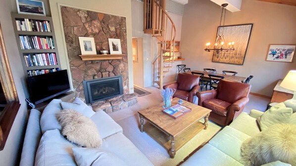 Living area with gas fireplace