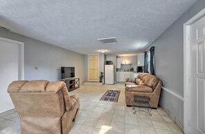 Living Room | Central A/C & Heating