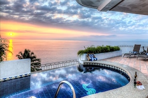 Pool / View