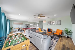 Perfectly designed to accommodate all your family and friends comfortably.