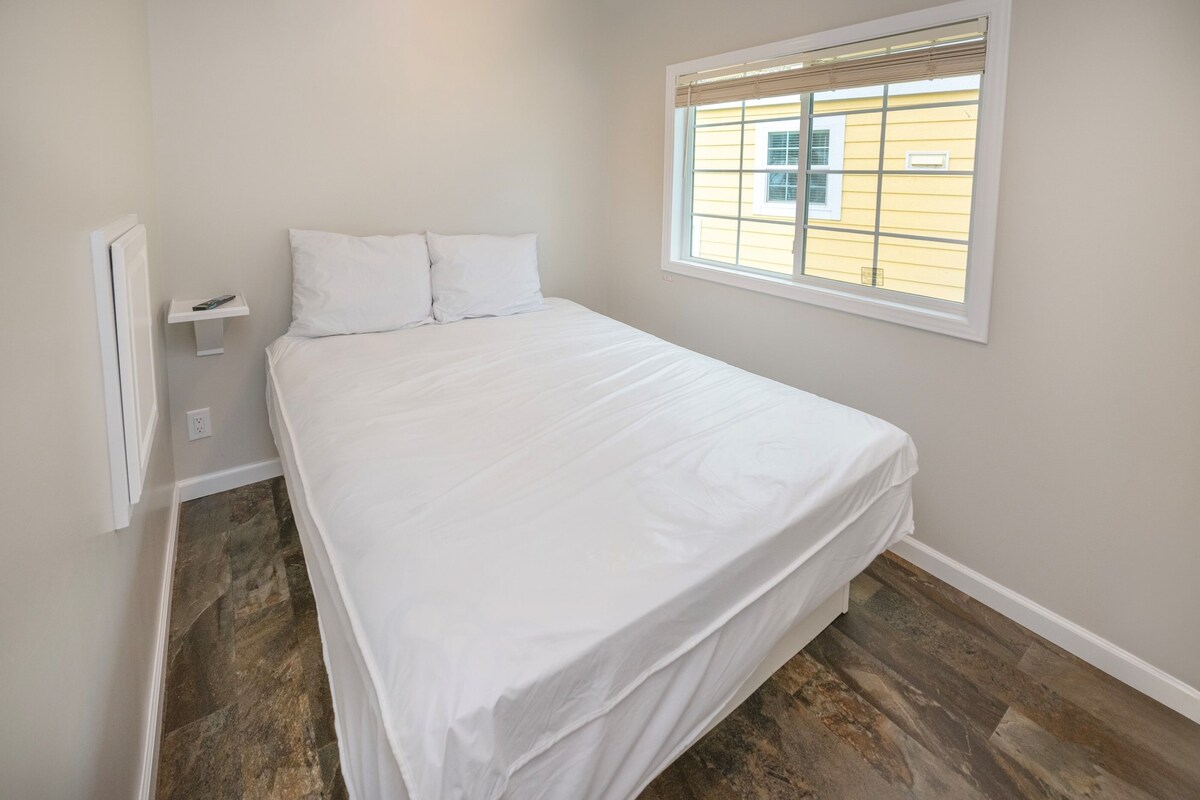 Pet-Friendly Cottage in Amenity-Filled Currituck Sound Campground (J04)