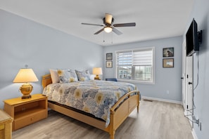 Primary Bedroom with Queen Bed