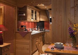 Private kitchen
