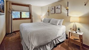 Bedroom 1: King bed, lower floor, Smart TV with cable