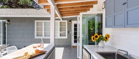 Outdoor Kitchen with Dining Area