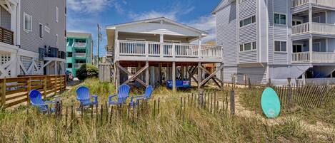 Abundance on the Rocks is an ocean front cottage with a fire pit and huge porch facing the waves.