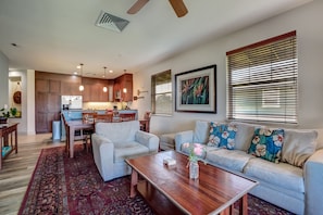 The open floor plan maximizes the spaciousness of the 1317 square foot condo.