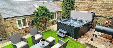 Hot Tub & Garden