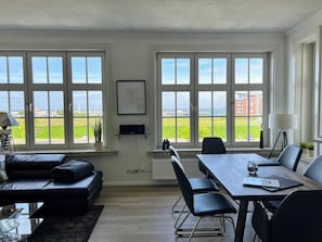 SE 10, Seesicht, 3 Etage, Seedeich 7, Cuxhaven- Grimmershörn