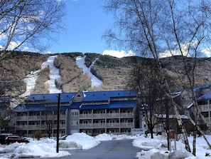 Lodge's Main Entrance with Loon South Peak trails