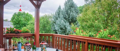 Loveland Vacation Rental | 4BR | 3BA | Half Step to Enter | 2,000 Sq Ft