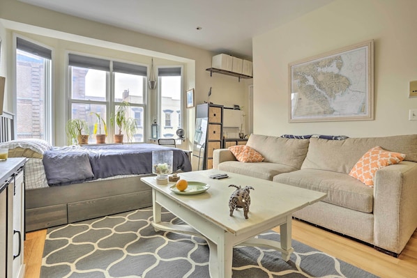 Hoboken Vacation Rental | Studio | 1BA | Stairs Required | 350 Sq Ft