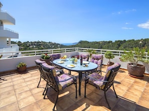 Möbel, Balkon, Stuhl, Wohnung, Resort, Eigentumswohnung, Eco Hotel, Gartenmöbel, Schatten, Deck