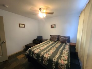 Bedroom with queen bed