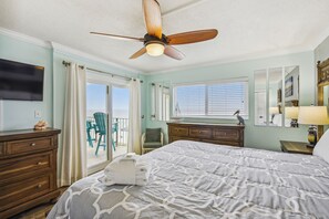 Gulf Front Primary Bedroom with King Size Bed