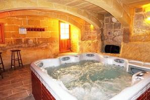 Jacuzzi