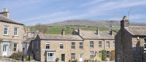 Brook House in the village of Askrigg