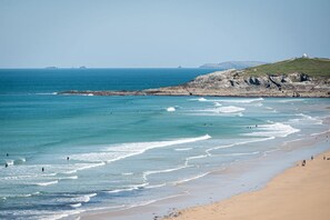 Fistral Beach, Cornwall, self catering with Beach Retreats.