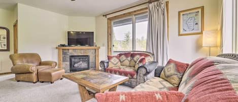 Truckee Vacation Rental | 3BR | 2BA | 1,350 Sq Ft | Stairs Required