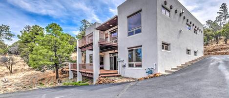 Ruidoso Vacation Rental | 6BR | 5BA | 4,788 Sq Ft | 1 Step Required