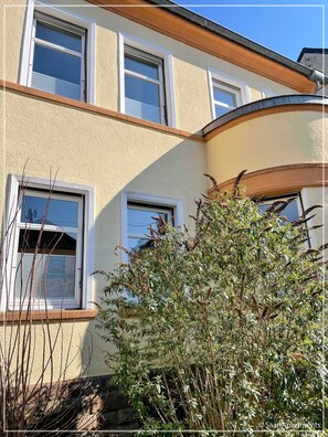 Gebäude