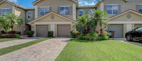 Welcome to 3111 Cottonwood Bend #1704 Managed by SW Florida Based Mike Z Rentals LLC