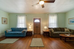 Flooring, Hardwood, Floor, Couch, Furniture