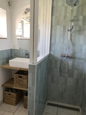 SDB avec douche italienne