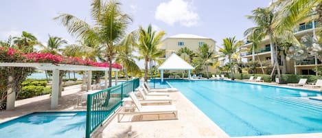 Pool with multi-levels overlooks the Marina