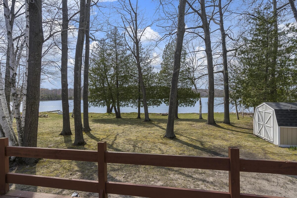 Munro Lake House Central Location to Northern Michigan’s Favorite Activities!