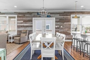 Open floor plan with enough space for everyone!