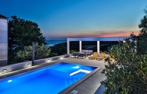 pool