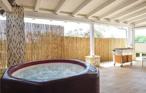 hot-tub