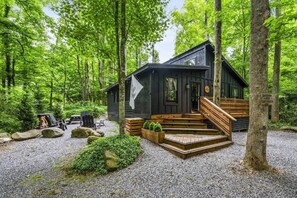 Black Bear Lodge built in 2022 by our family.