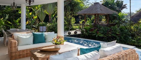 Comfortable seating at the pool.
