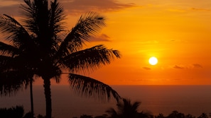 Captivating Hawaiian Sunsets
