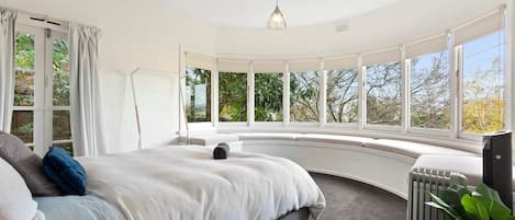 Spectacular views from the queen bedroom