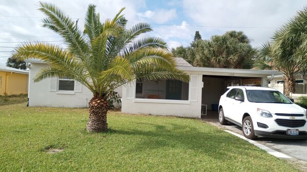 beach bungalow on Laurie Drive, Ormond by the Sea