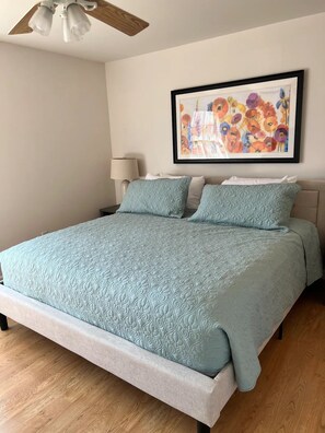 Master Bedroom - King Bed with Full Sized Dresser, Walk in Closet, En Suite Bath