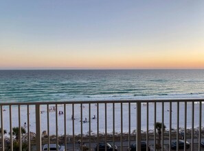 Great views from the 6th floor of the crystal clear emerald waters of the Gulf of Mexico. This is the perfect place to enjoy your morning coffee or to watch the sunsets with a cold beverage.