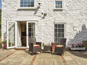 Patio | Bathurst Cottage, Chesterfield
