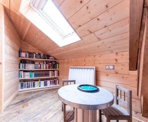 Spielezimmer