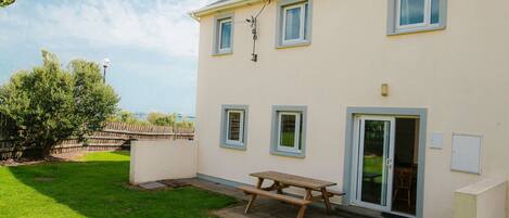 Seacliff Holiday Home No.4, Coastal Holiday Accommodation in Dunmore East Waterford