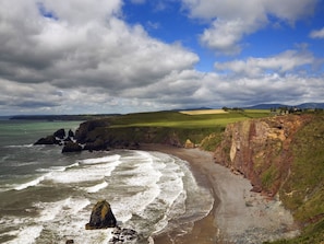 Copper Coast, Waterford © George Munday