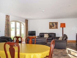 Dining Area | The Groom’s Quarters - Panton House Farm, Wragby