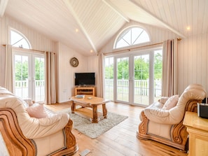 Living area | Acacia Lodge, Mercia Marina, Willington